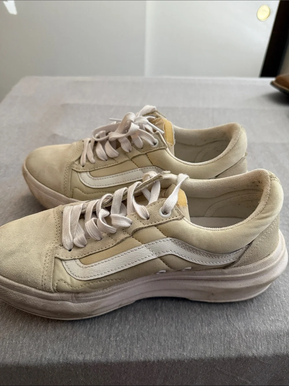 Men's Casual Suede Lace-Up Sneakers - Cream/White
